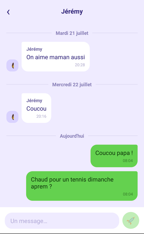 Conversation privée en temps réel avec bulles et horodatage